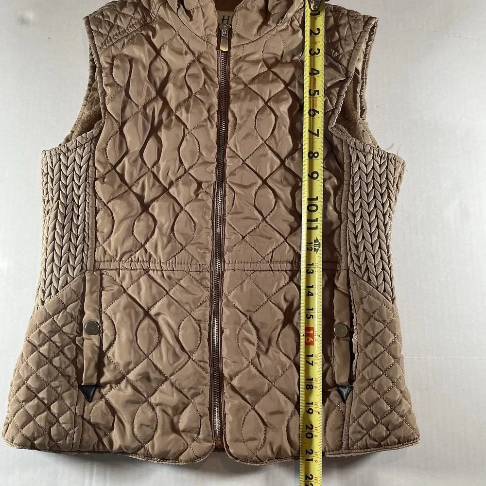 Girls Quilted Puffer Vest Tan/Brown Size‎ Medium Missing Hood H.Q Brand